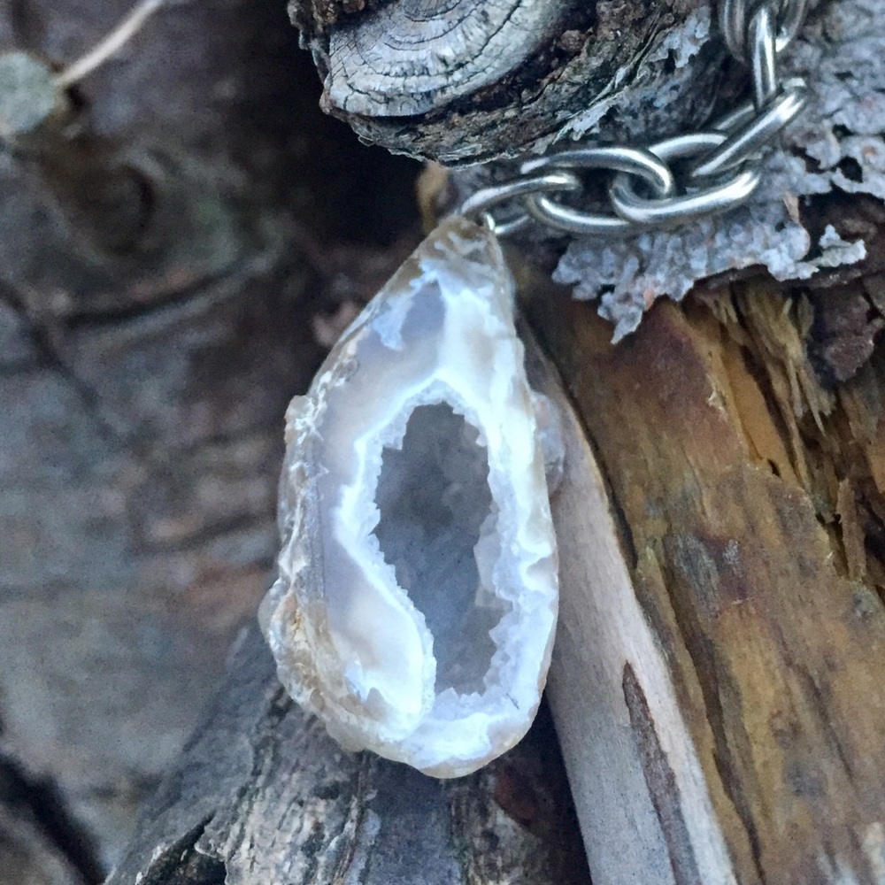 Natural Agate w/ Druzy Inside - Half Geode Keychain